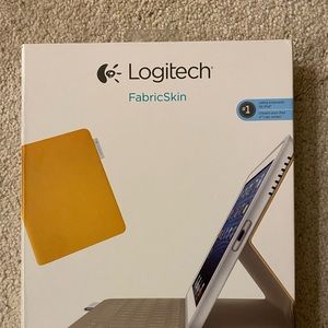 FabricSkin Keyboard Folio - Thumbnail 3